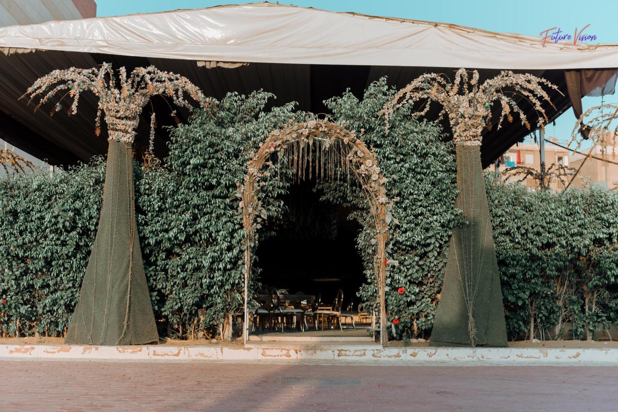 Rehana Plaza Hotel Il Il Cairo Esterno foto The entrance to the 1994 Cannes Film Festival